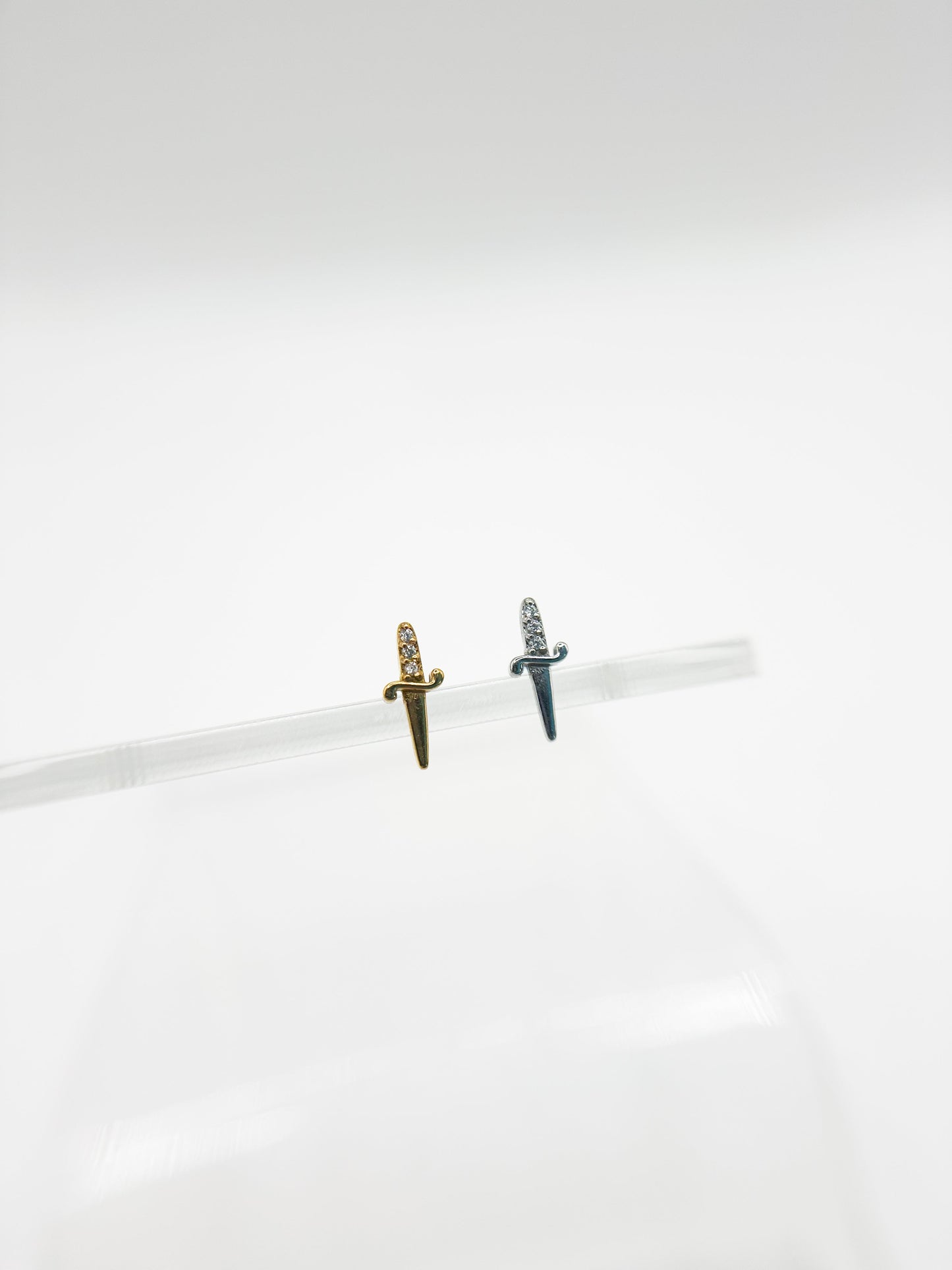Dague - Threadless / Titane